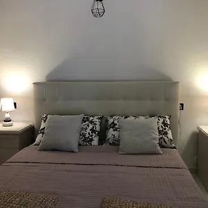  Appartement Elegante Monolocale Al Centro Del Paese